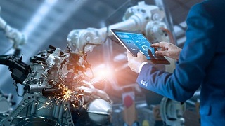 高效、穩(wěn)定、智能丨靈科激光塑料焊接機引領(lǐng)技術(shù)風(fēng)潮